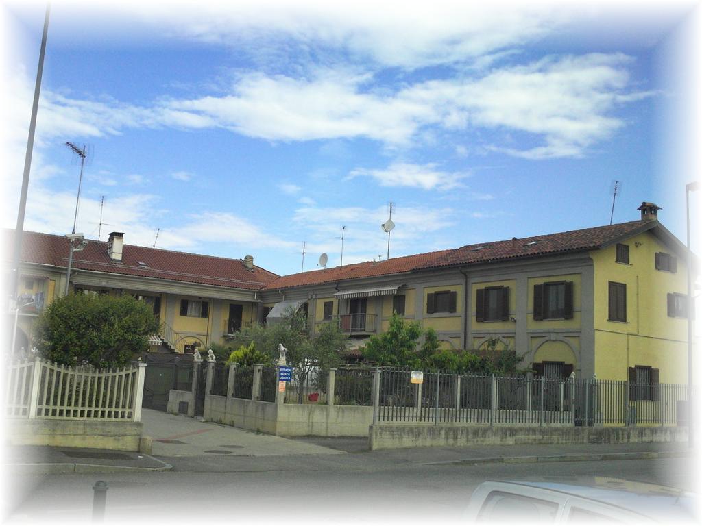 B&B Cascina Barolo Turijn Buitenkant foto