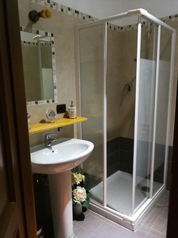 B&B Cascina Barolo Turijn Buitenkant foto